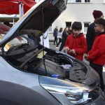 trabzonda-araclarin-bakimini-yaparak-ogrendiklerini-pratige-doken-meslek-liseliler-saha-tecrubesi-kazaniyor