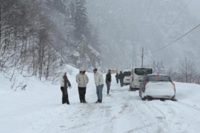 trabzonda-cig-dustu-karayolu-ulasima-kapandi-7rG8z4qe.jpg
