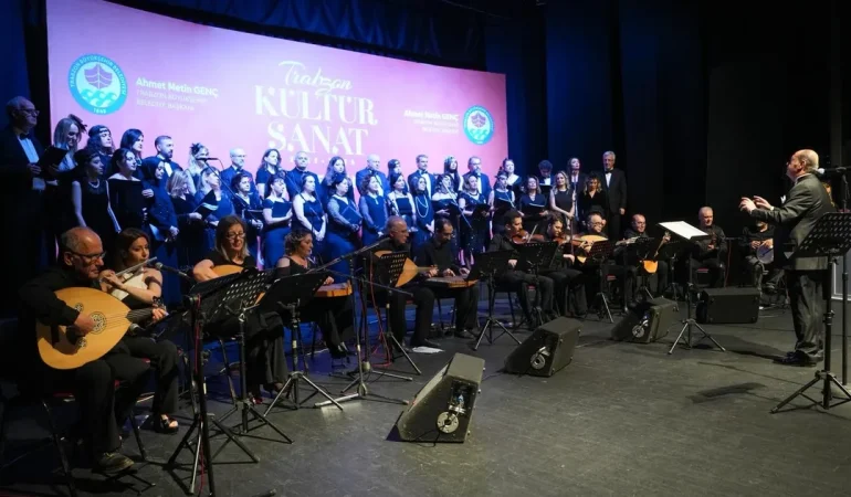 trabzonda-kultur-sanat-ruzgari-esiyor-Z1rhVCjV.webp