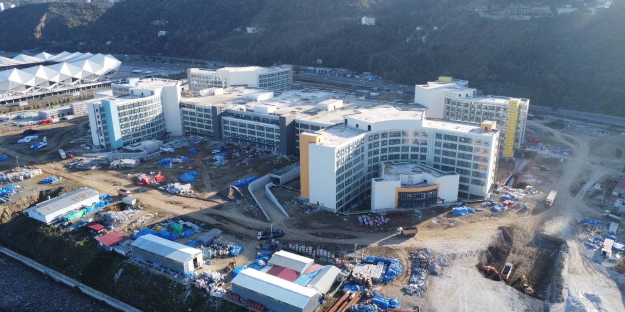 korkutan uyari trabzon sehir hastanesi denize dogru kayiyor 2 RuIrbWa3