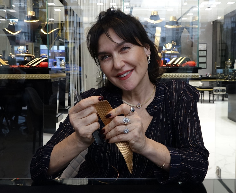 sevval sam kadinlarla birlikte trabzon hasiri isledi 0 y9lmmOdc