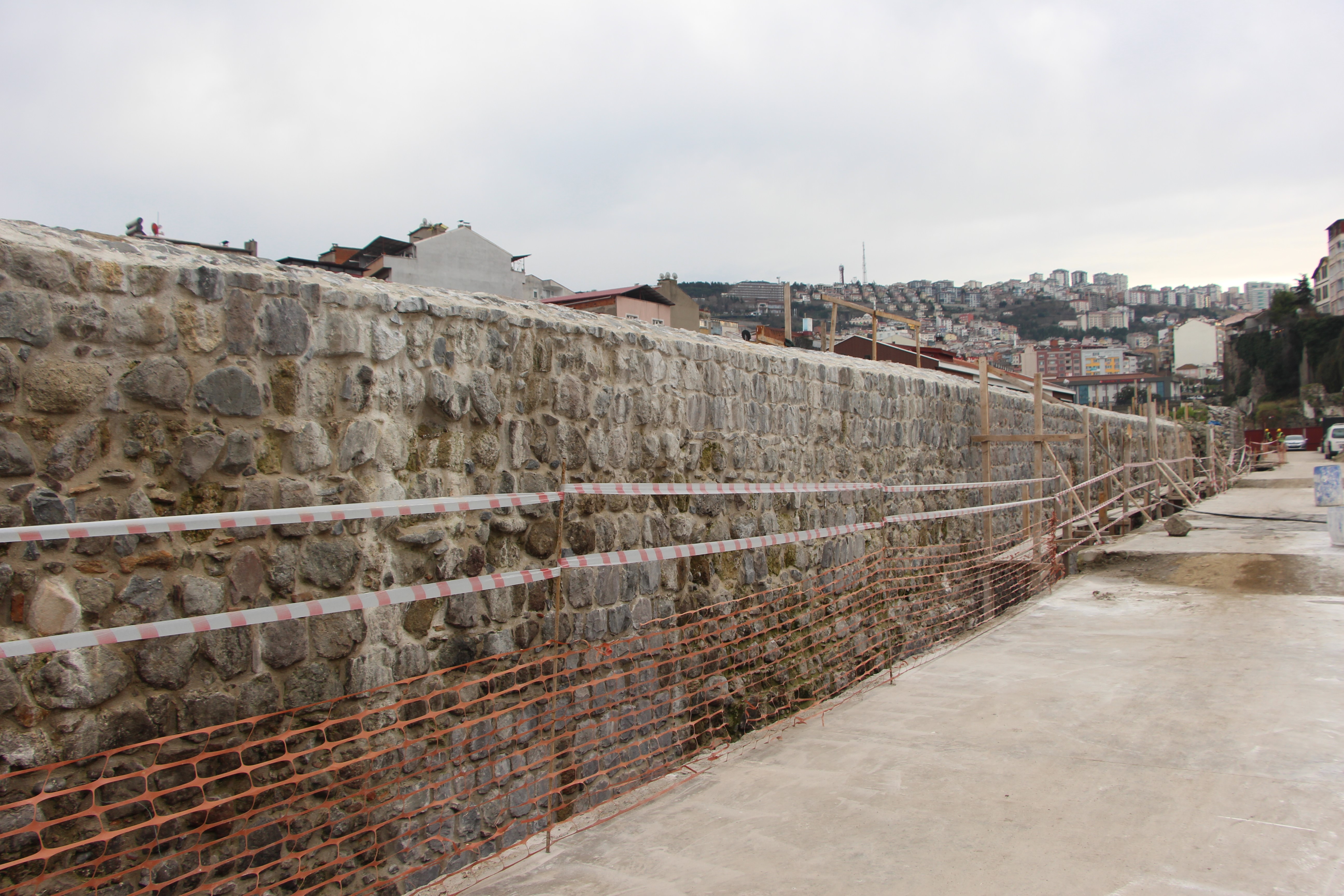 trabzonda yerin 8 metre altindan liman cikti 0 Wfazg4Hp