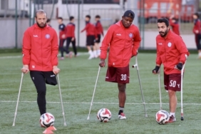 turkiye-cezayirli-ouchenneye-ampute-futbolda-umut-oldu-qkDqhc7w.jpg
