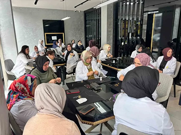 attigi ilmegin degeri otomobil fiyatlariyla yarisiyor savascilarin zirhindan dugunlerin bas tacina 9 OENM9frC