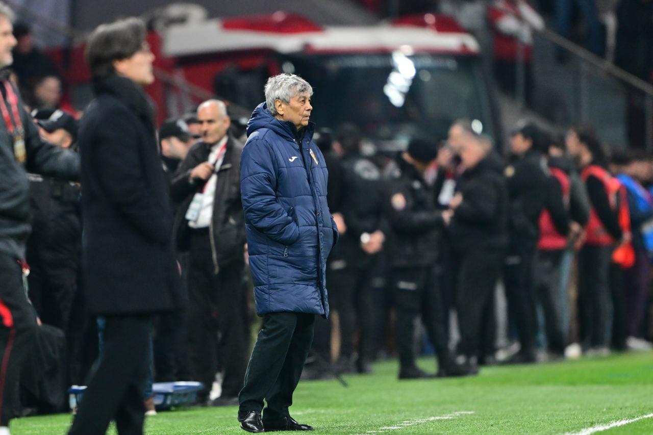 mircea lucescu antrenman oncesi yere yigildi hastaneye kaldirildi 0 nVAINUiC