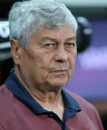 mircea-lucescu-antrenman-oncesi-yere-yigildi-hastaneye-kaldirildi-8Vu23zC1.jpg