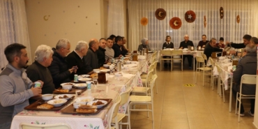 ofta-egitimciler-iftarda-bulustu-htZ4JY7J.jpg