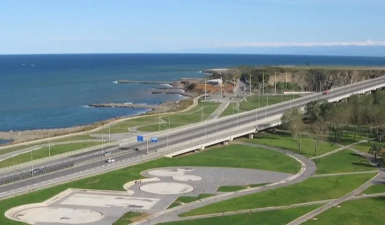 trabzon-buyuksehirden-100-yil-parkina-dev-yatirim-Ml22LMbk.webp