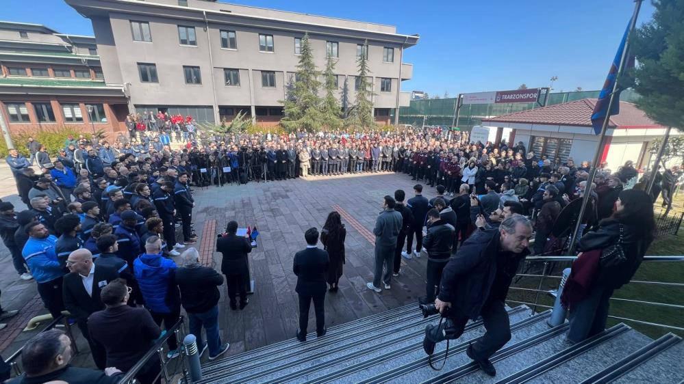 trabzon efsanesini ugurladi fatih tekkeden yol arkadasina duygusal veda 0 7YP2KjqX