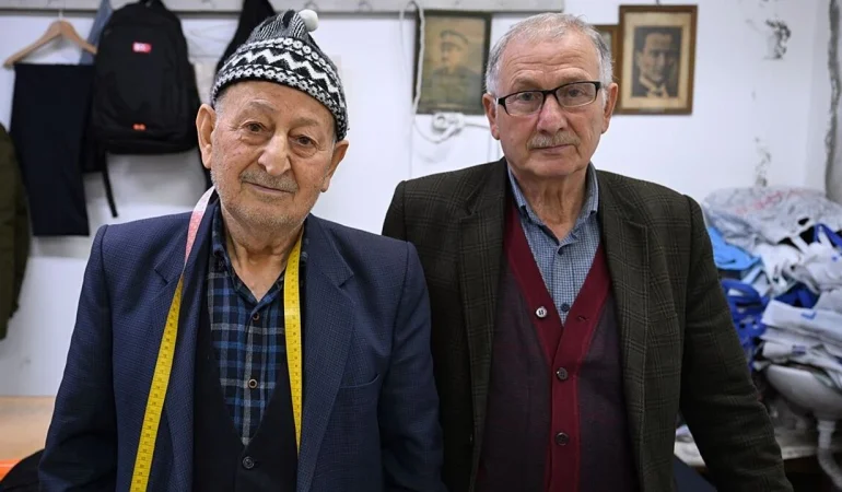 trabzonda-terzi-kardeslerin-omru-dikis-makinesinin-basinda-gecti