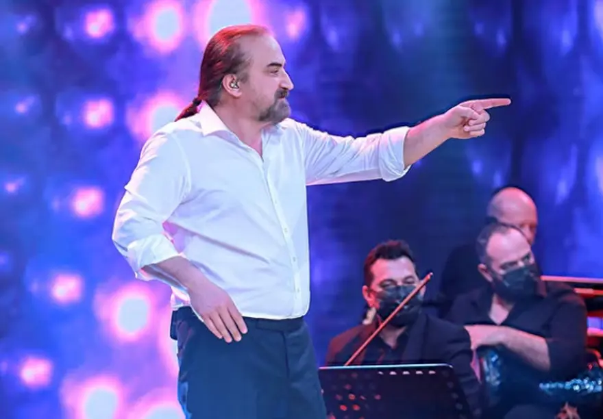 volkan konaksiz gecen bir sene kuzeyin oglundan geriye sarkilari kaldi 3 Cticjr8q