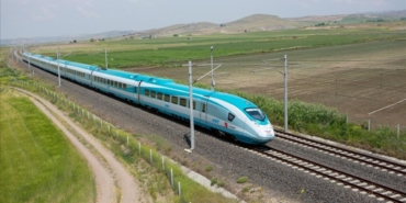 bakan-uraloglu-mujdeyi-verdi-hizli-tren-ile-sure-2-saate-iniyor-sqyYtUJ6.jpg