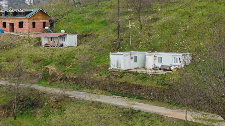 bolge halki endiseli mahalle santim santim kayiyor 11 DYskcSnT