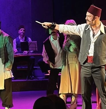 istanbul-un-son-beyzadeleri-turneye-cikti-7754