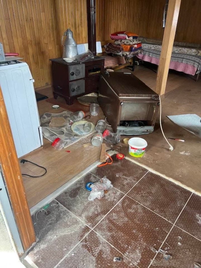 kis uykusundan cikan ayilar yaylalara indi evler hedefte endise buyuyor 1 CrVqCcrt