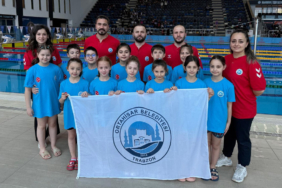 ortahisar-belediyesporun-minik-yuzuculeri-28-madalya-kazandi-6AnZH3Ek.jpg
