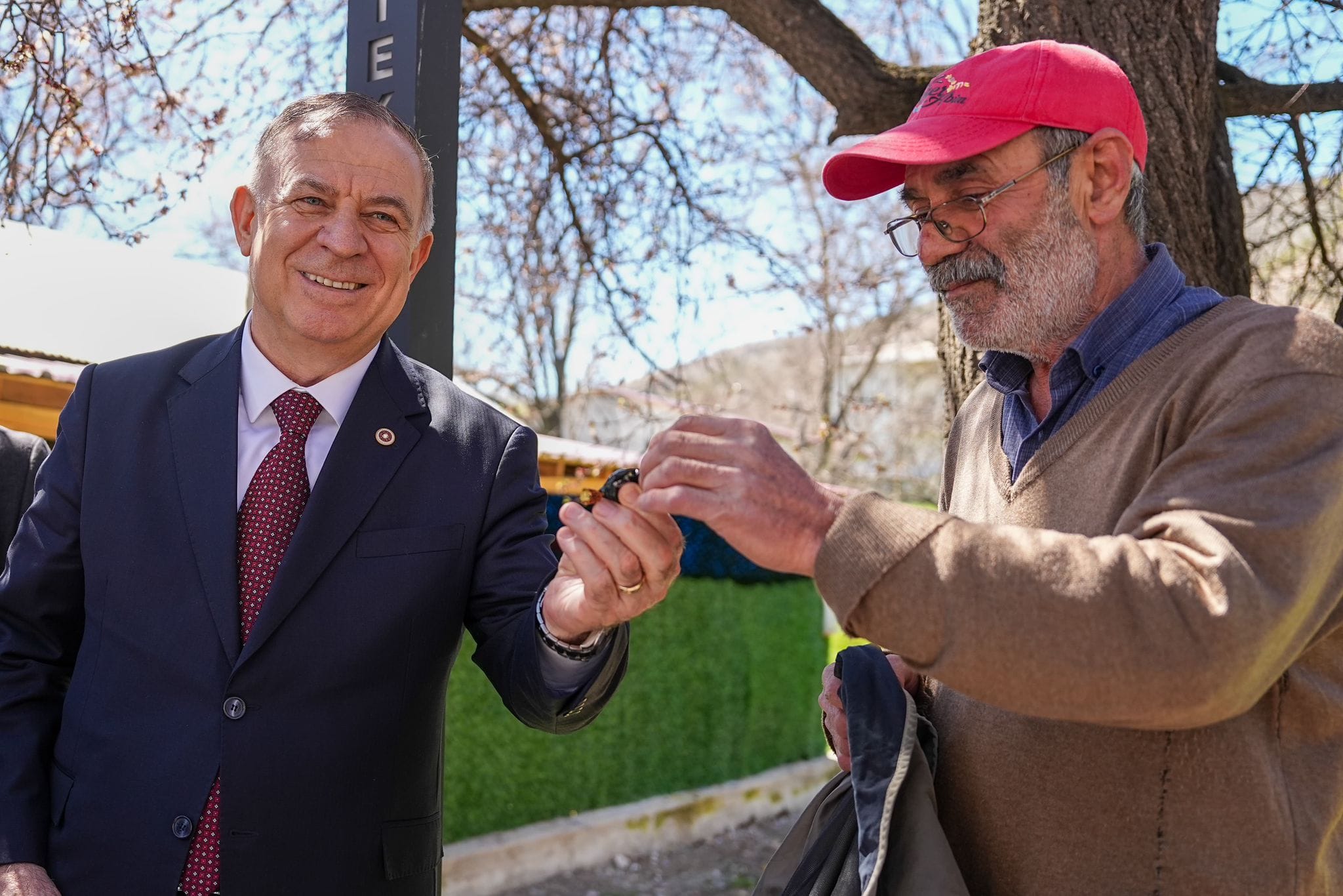 tekkede ara secim heyeti chp heyeti sahaya indi zeybek slogani verdi 1 Gbu9VYeE