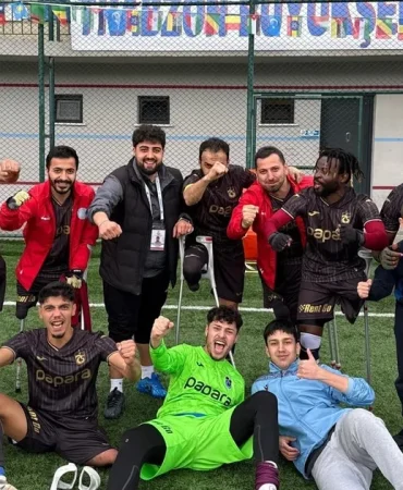 trabzon-ampute-futbol-takimi-3-siraya-yukseldi-X8UrwTH3.webp
