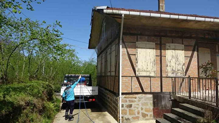 trabzonda 30 milyonluk butceyle kahverengi kokarcaya karsi buyuk mucadele basladi ciftciye uyari pes pese YTmyleqw