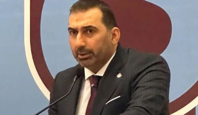 trabzondan-galatasaraya-sert-cevap-asil-cirkinlik-diyerek-anlatti-5VGPx9aU.jpg