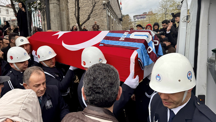 trabzonsporun eski baskani atay aktug son yolculuguna ugurlandi 3 CwIFb4Zg