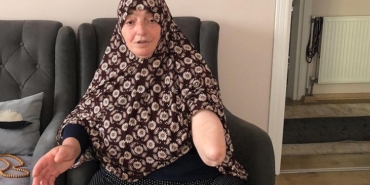 3-kopegin-saldirisina-ugradi-aci-haber-geldi-kolunu-kurtarmak-icin-karnina-gomduler-6Pjmy4Zd.jpg