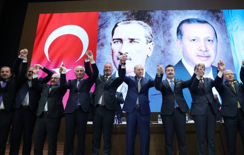 76'ncı transfer: AK Parti'ye katılan belediye başkanları tam liste 4 76nci transfer ak partiye katilan belediye baskanlari tam liste 3 61UEE3ET
