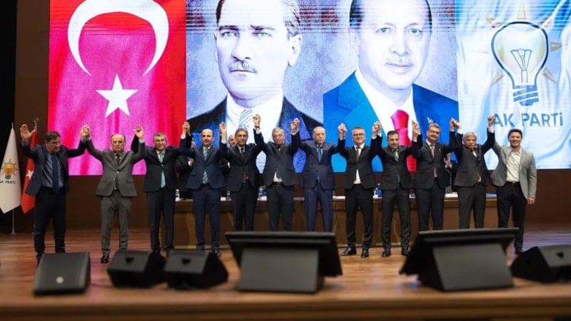 76'ncı transfer: AK Parti'ye katılan belediye başkanları tam liste 9 76nci transfer ak partiye katilan belediye baskanlari tam liste 8 VeebaGYi