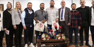 alanzinho-ogrencilerle-bulustu-t9DrPnYk.jpg