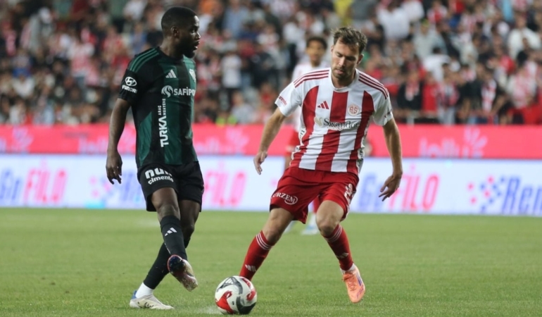 antalyaspor-kume-dusen-son-takim-oldu-uUy5RHnG.jpg