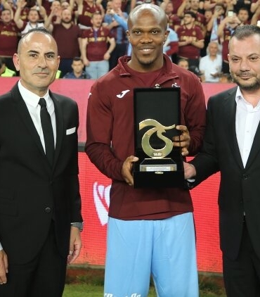 anthony-nwakaemeden-gelecegi-icin-aciklama-RIINujwh.jpg