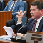 baskan-kaya-aktas-ailesi-ak-partili-belediyelerle-is-yapinca-sutten-cikmis-ak-kasik-mi-PVOiA7G3.jpg