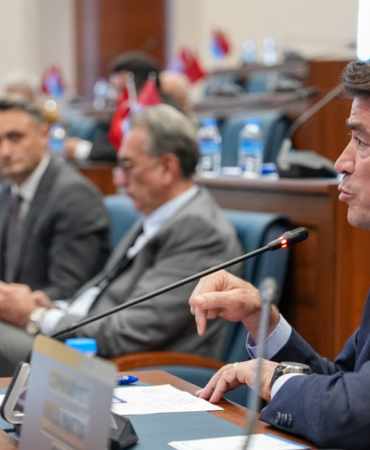 baskan-kaya-ibb-trabzonspor-projesine-degil-planlama-yetkisinin-meclisten-alinmasina-karsi-d2hXelnJ.jpg