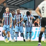 dev-macta-gulen-taraf-trabzonspor-deplasmanda-besiktasi-maglup-etti-UanOmcsf.webp