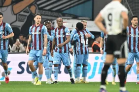 dev-macta-gulen-taraf-trabzonspor-deplasmanda-besiktasi-maglup-etti-UanOmcsf.webp