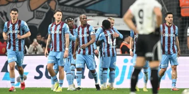 dev-macta-gulen-taraf-trabzonspor-deplasmanda-besiktasi-maglup-etti-UanOmcsf.webp
