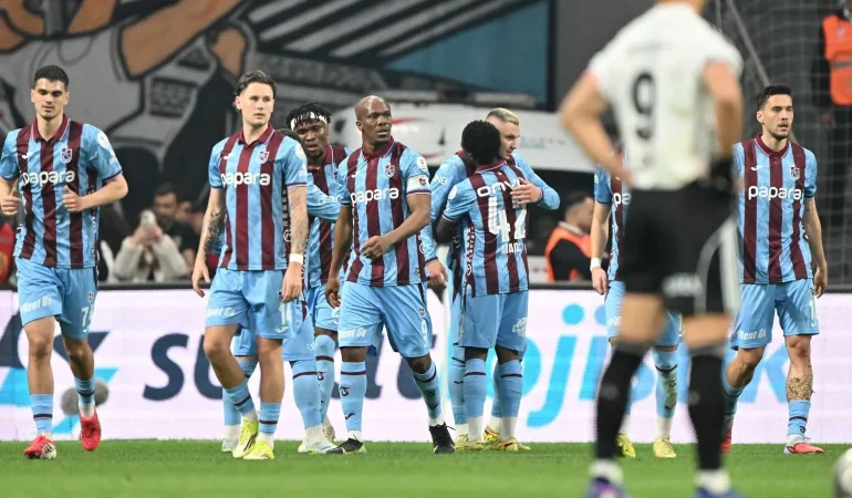dev-macta-gulen-taraf-trabzonspor-deplasmanda-besiktasi-maglup-etti-UanOmcsf.webp