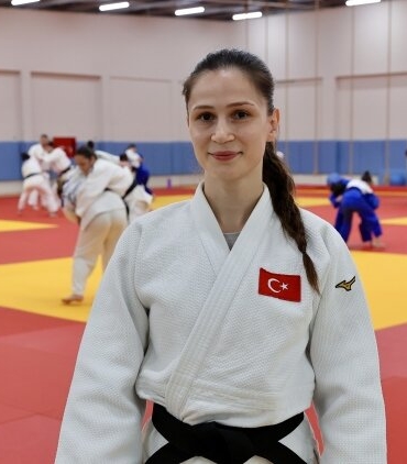 genc-judocu-bir-ayda-3-avrupa-kupasinda-birinci-oldu-3BIdmZ7T.jpg