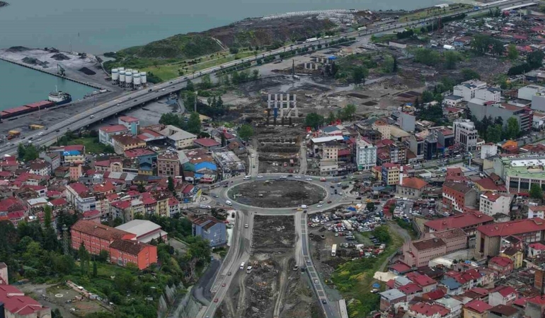 karadeniz-sahil-yolu-viyaduklerle-degirmendere-tuneline-baglaniyor-hDNrMCHm.jpg