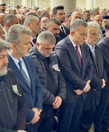 nevzat-ozer-son-yolculuguna-ugurlandi-3BMUq6dN.jpg