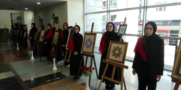 peygamber-efendimizin-kunyelerinden-olusan-75-eserlik-resim-sergisi-ilgi-gordu-nLUSXYzN.jpg