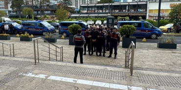 trabzon-merkezli-siber-dolandiricilik-operasyonunda-gozaltina-alinan-suphelilerden-11i-tutuklandi-QPOsTCav.jpg