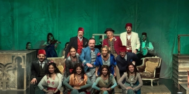 trabzonda-26-uluslararasi-karadeniz-tiyatro-festivali-iki-oyunla-devam-etti-eNLdcC11.jpg