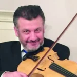 trabzonlu-muzisyen-250-enstrumanlik-koleksiyonunu-gazzeye-bagisladi-h5bfrgHL.webp