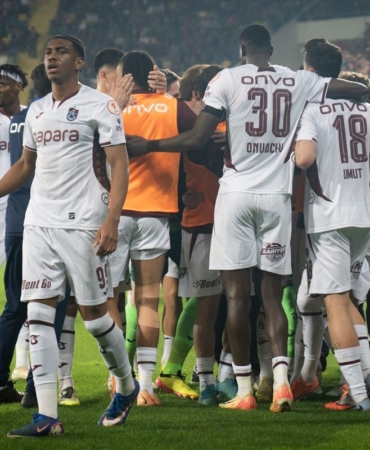 trabzonspor-konyaspor-ile-oynayacagi-turkiye-kupasi-final-maci-icin-tffye-flas-basvuru-yapacak-JDL8htdP.jpg