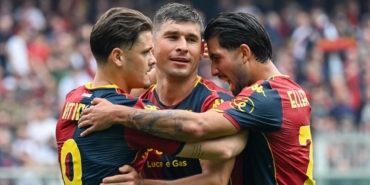 trabzonspor-transferi-bitirdi-malinovskyiden-3-yillik-imza-9ShHSNvj.jpg